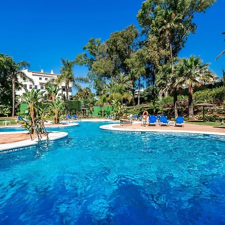 By Riva - Amazing View, In Medina Garden Of Puerto Banus דירה *